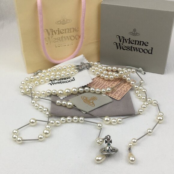 Vivienne Westwood Jewelry - Vivienne Westwood Brooken pearl necklace Silver